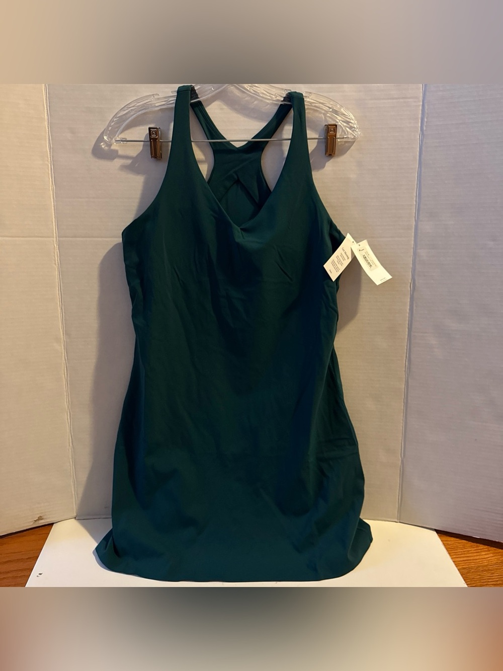 SPANX Booty Boost V-Neck Dress W/shorts Emerald Bay Size Medium NWT